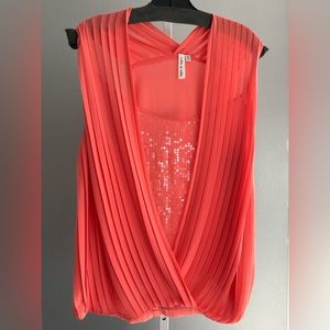 NWT Large cantaloupe sequin, blouse, robbi & nikki